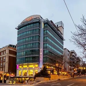 4* Hotel Ramada By Wyndham